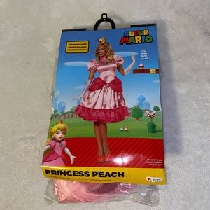 Super Mario Princess Peach Costume